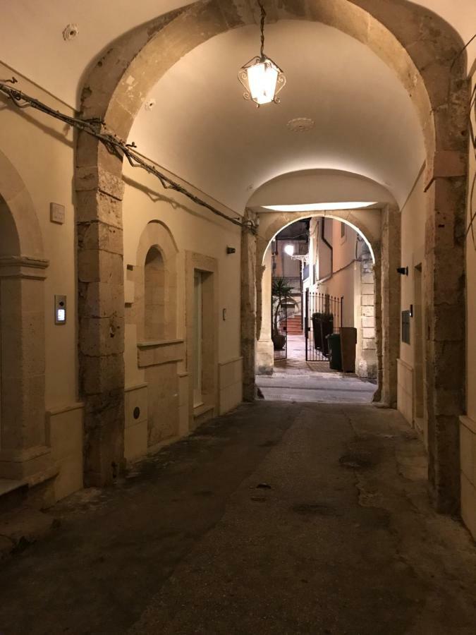 Appartement Le Stanze Di Carlo à Syracuse Extérieur photo
